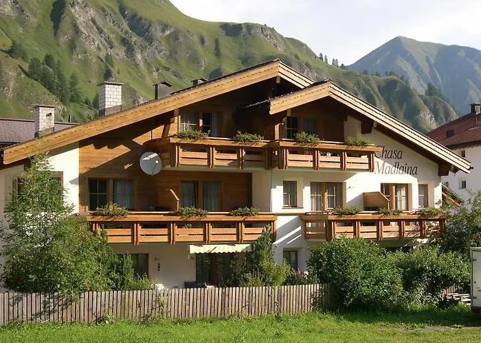 Apartment Madlaina