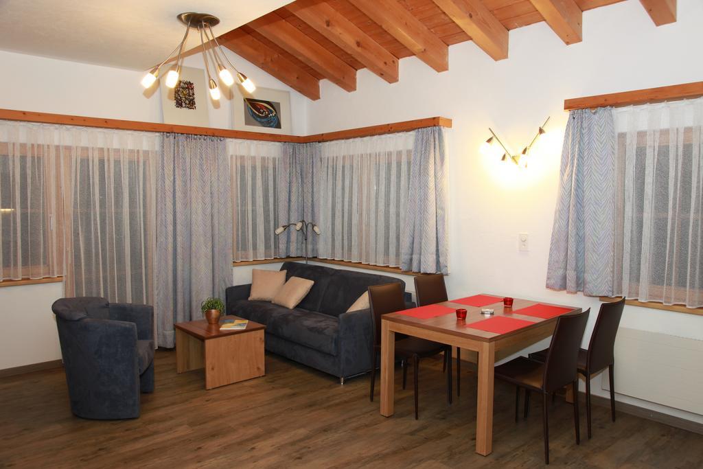 Apartment Madlaina *