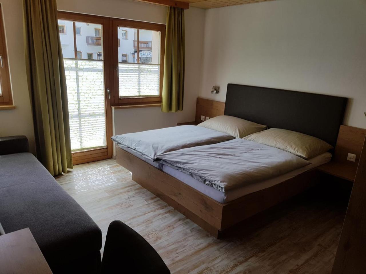 Madlaina Apartment